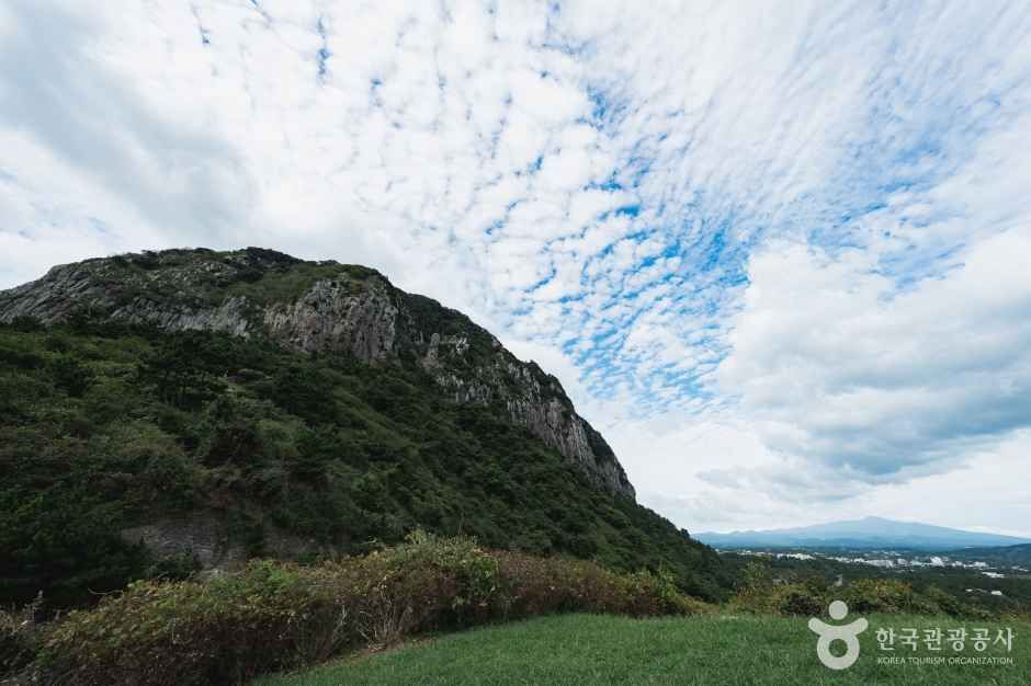 제주 서귀포 산방산